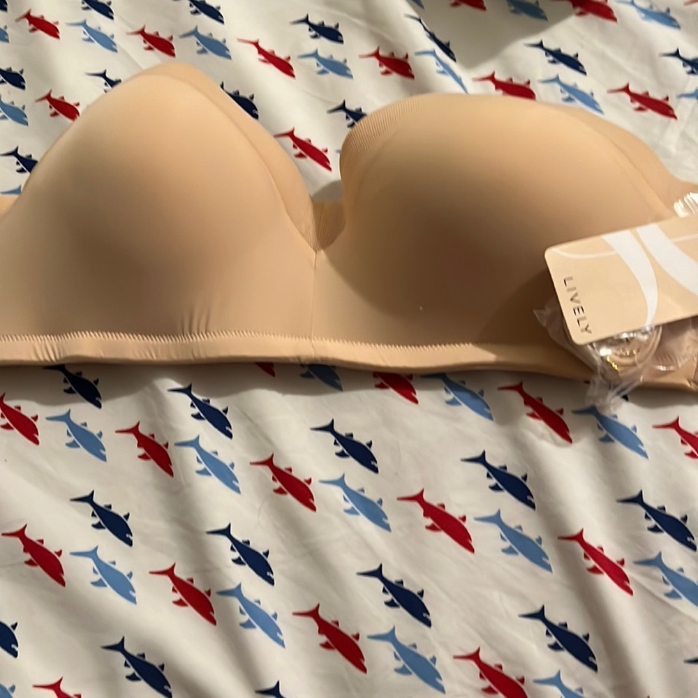 NWT Lively bra
